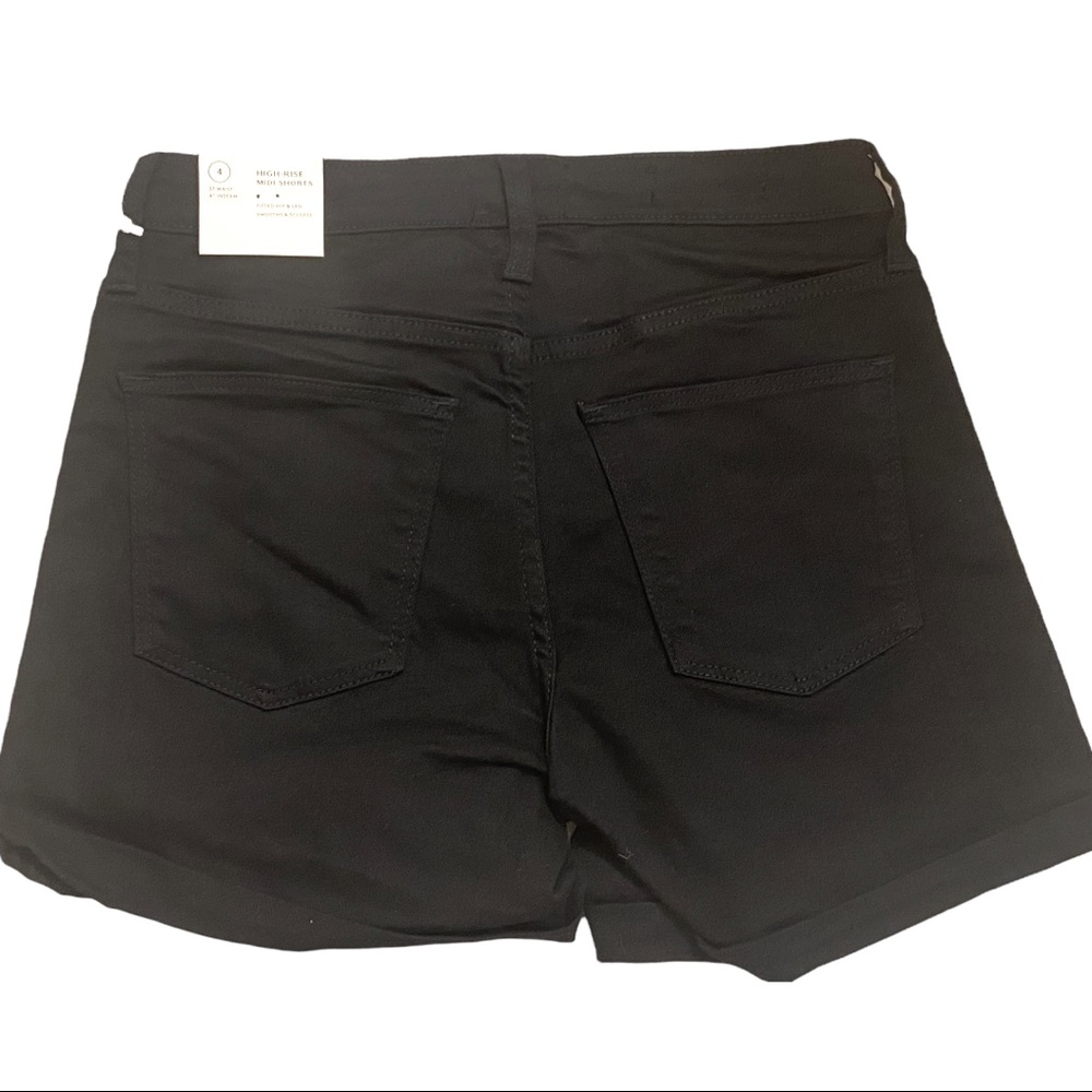 Universal Thread Black High Rise Midi Shorts - Size 4 - Picture 2 of 4